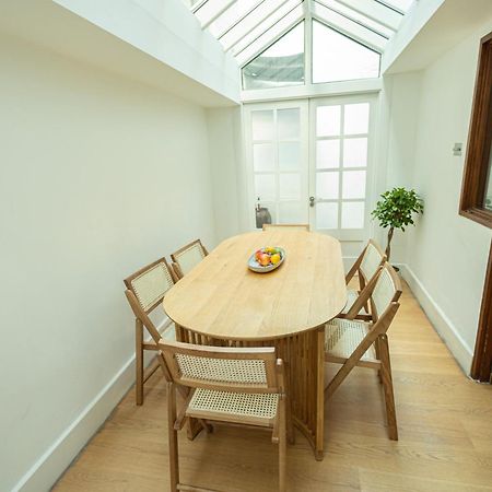 2Bedroom Gem In The Heart Of Kensington Londen Buitenkant foto