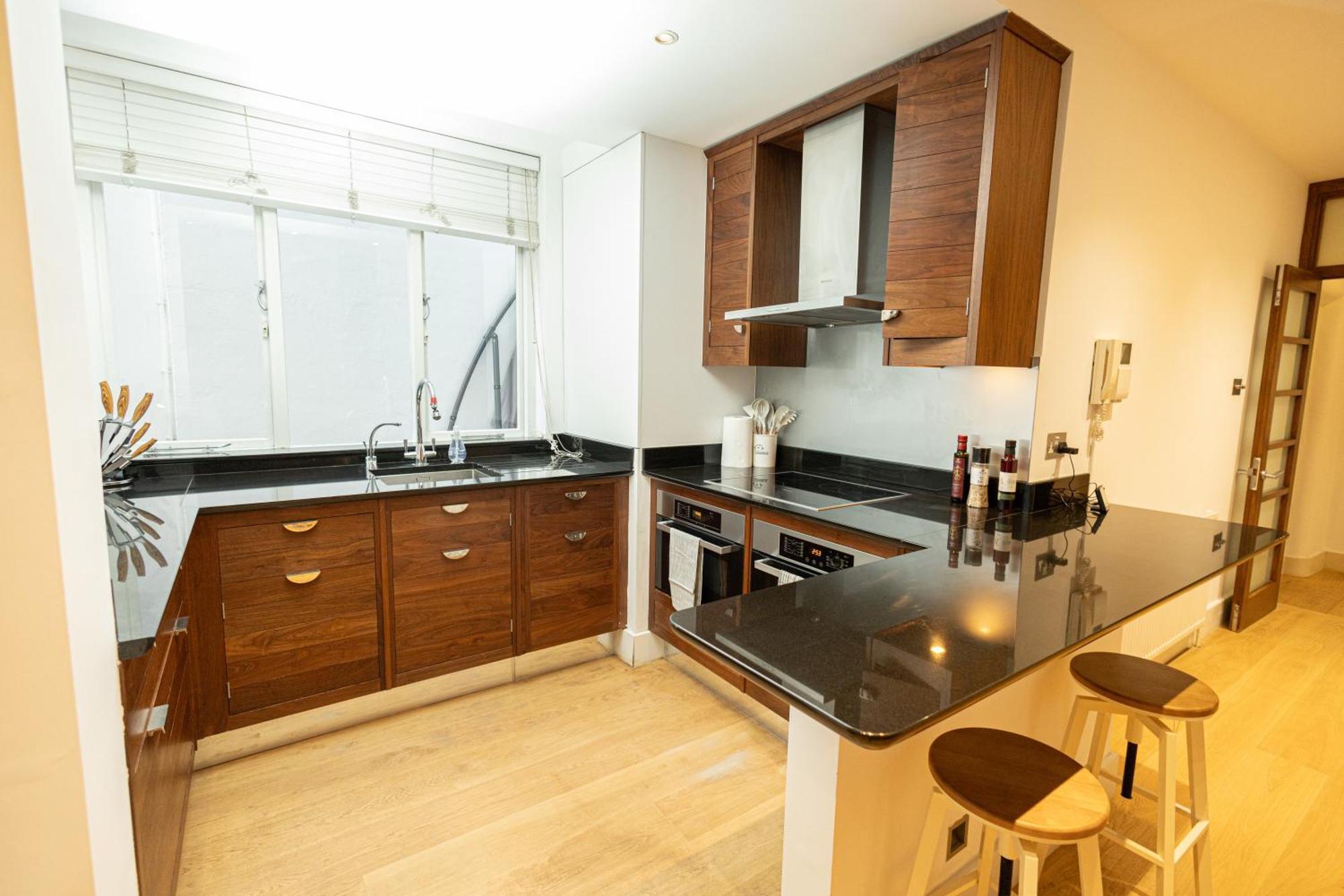 2Bedroom Gem In The Heart Of Kensington Londen Buitenkant foto